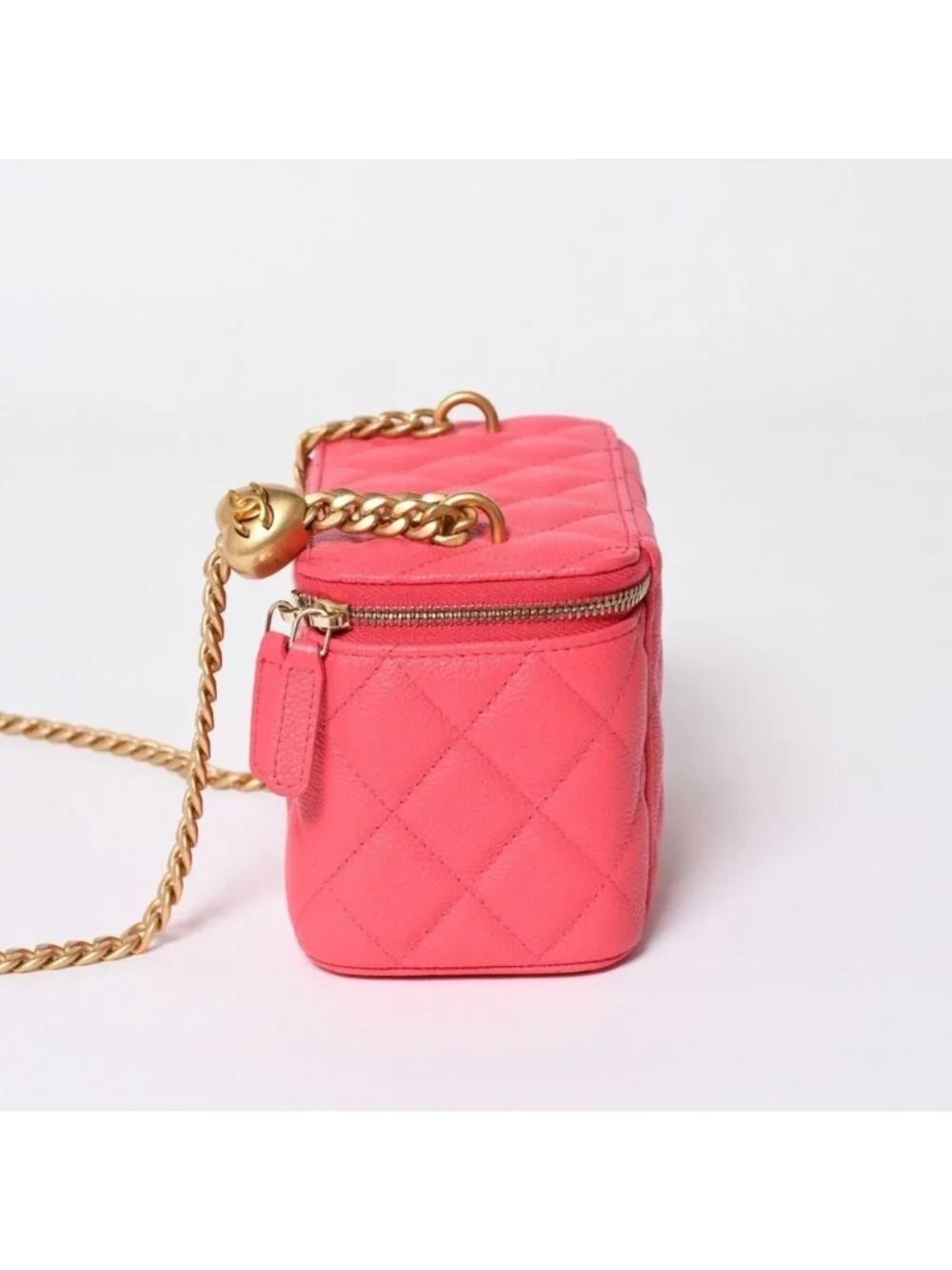 Chanel Quilted Caviar Leather Small Vanity Case Pink Makeup Bag Gold